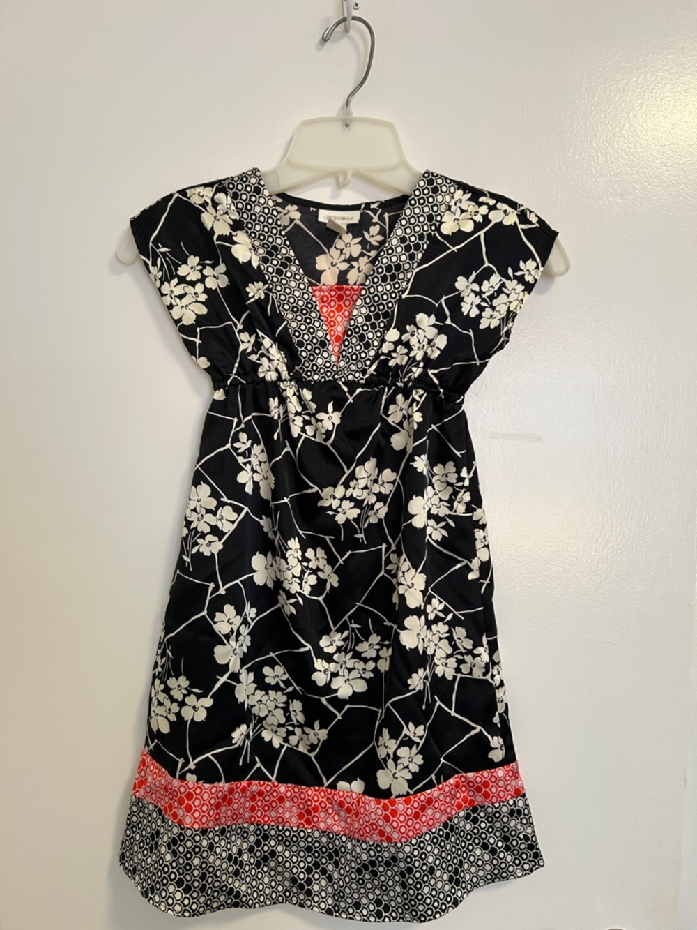 Limited Too Black Floral combination pattern size 6 girls Dress with Trim